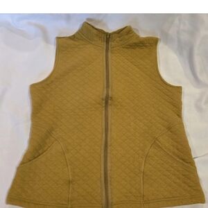 NTCO Nomadic Traders Quilted Vest. Womens Size M Full Zip .Green